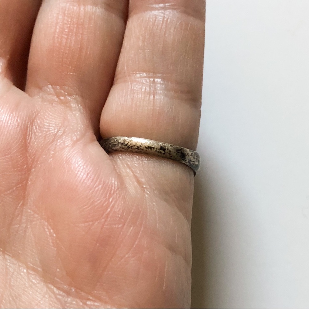 Vintage silver metal (sterling?) & faceted red stone (garnet?) ring sz 5.5-5.75 - Picture 5 of 14